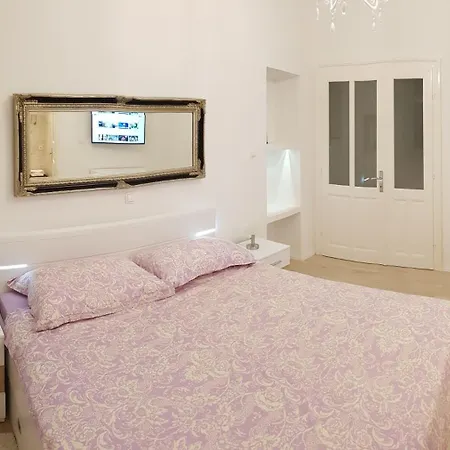 Apartment Luxor Split