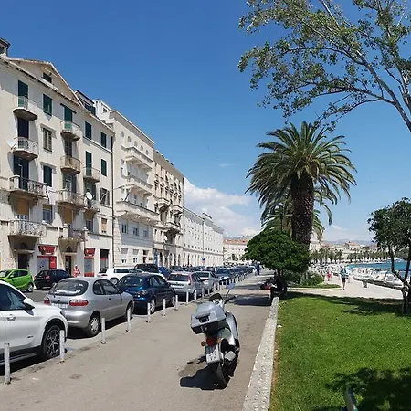 Luxor Split